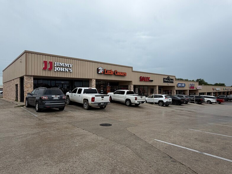 Primary Photo Of 1208 S FM 51, Decatur Unknown For Lease