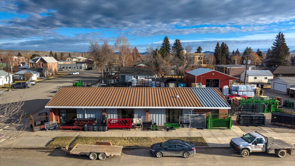 More Photos Of 401 Milwaukee Ave, Deer Lodge Office For Sale