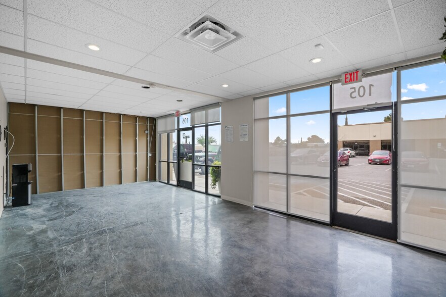 More Photos Of 2000 Lomaland Dr, El Paso Storefront Retail Office For Lease