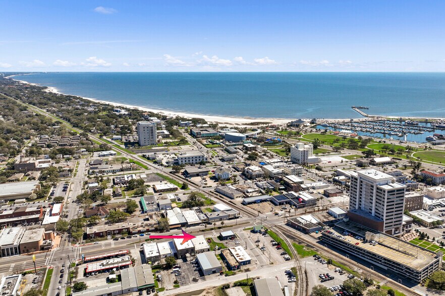 More Photos Of 1615 25th Ave, Gulfport Flex For Lease