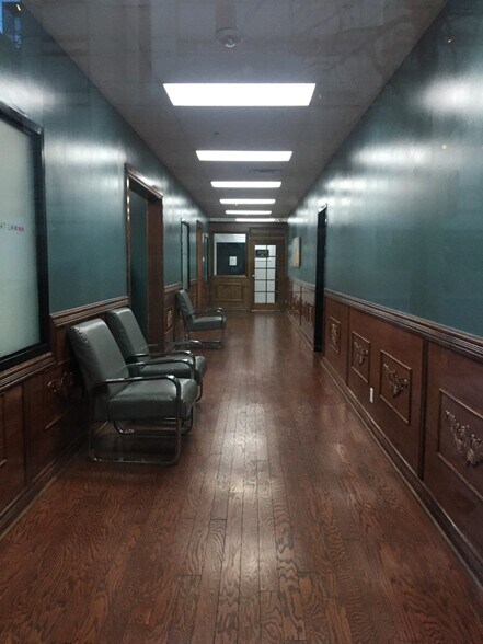 More Photos Of 321 S Casino Center Blvd, Las Vegas Parking Garage For Lease