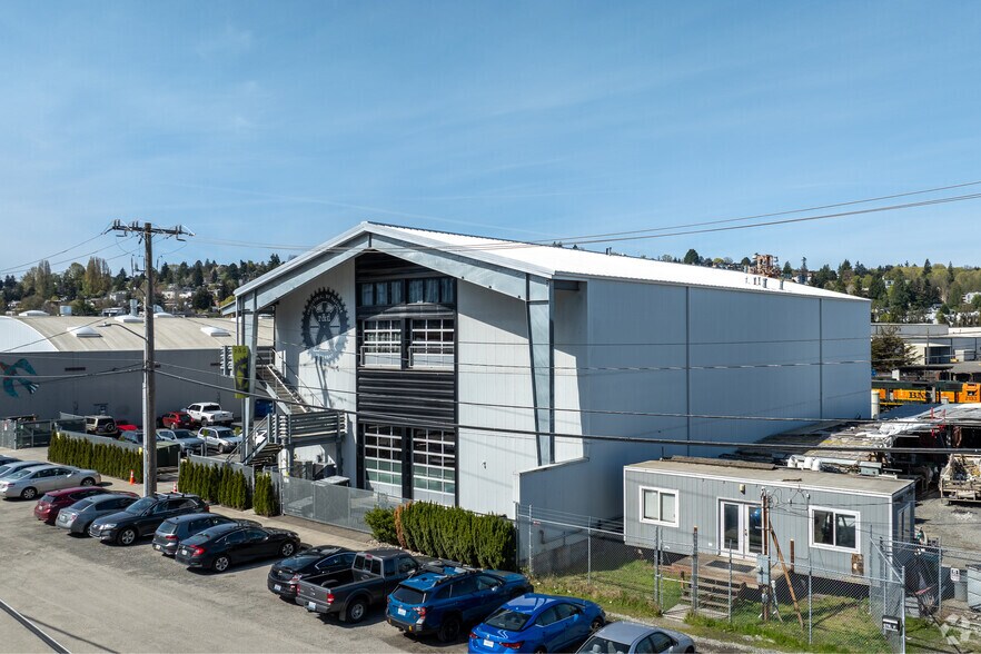 More Photos Of 3455 Thorndyke Ave W, Seattle Warehouse For Lease