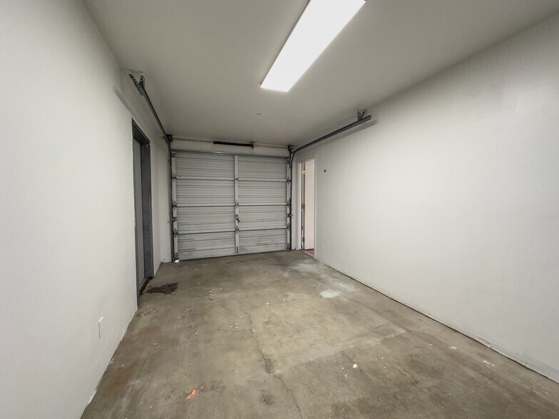 More Photos Of 534 Adams St, Albany Apartments For Sale
