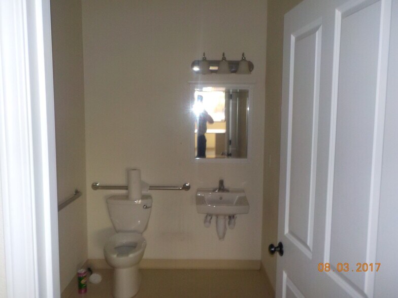 More Photos Of 2815 Laverne Ave, Klamath Falls Flex For Sale