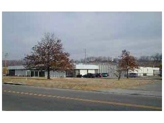 More Photos Of 3631 Aerial Way Dr, Roanoke Warehouse For Sale