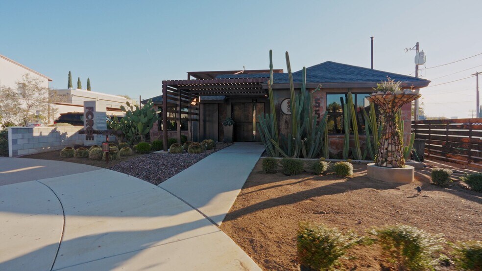 Primary Photo Of 553 California Ave, Boulder City Restaurant For Sale