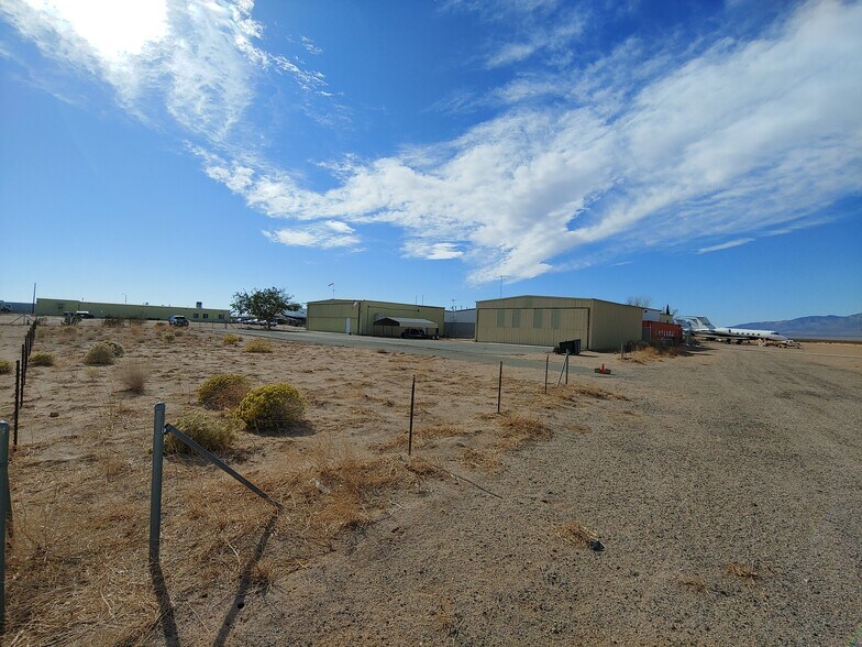 More Photos Of 6001 Curtis Pl, California City Warehouse For Sale