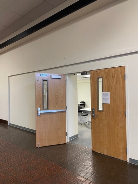 More Photos Of 3199 N White Sands Blvd, Alamogordo Unknown For Lease