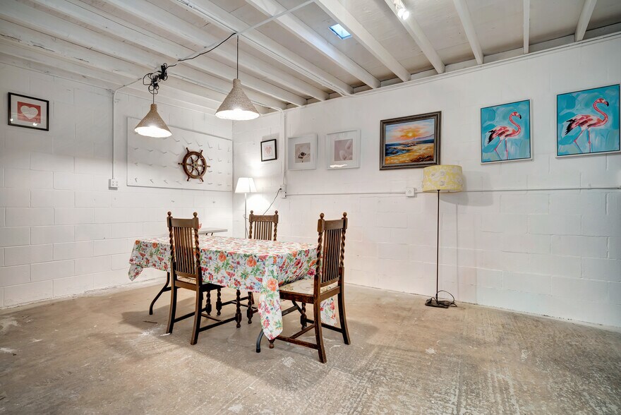 More Photos Of 11915 Inglewood Ave, Hawthorne Medical For Sale