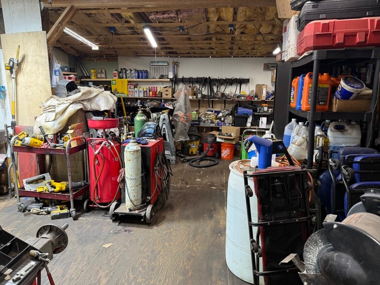 More Photos Of 1310 W High St, Pottstown Specialty For Sale