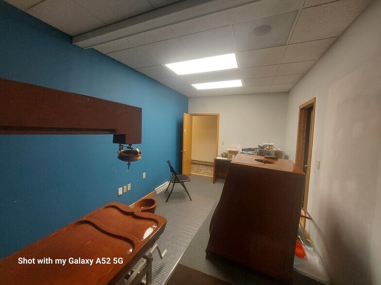 More Photos Of 1500 Merrill Ave, Wausau Office For Sale