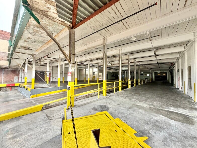 More Photos Of 620 Spring St, North Dighton Warehouse For Lease
