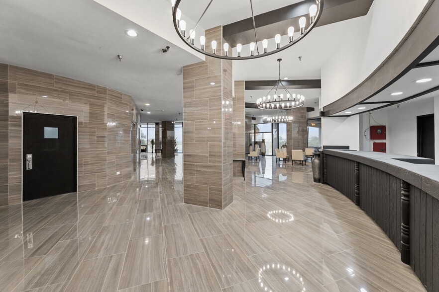 More Photos Of 1 S Main Ave, Laredo Hotel For Sale