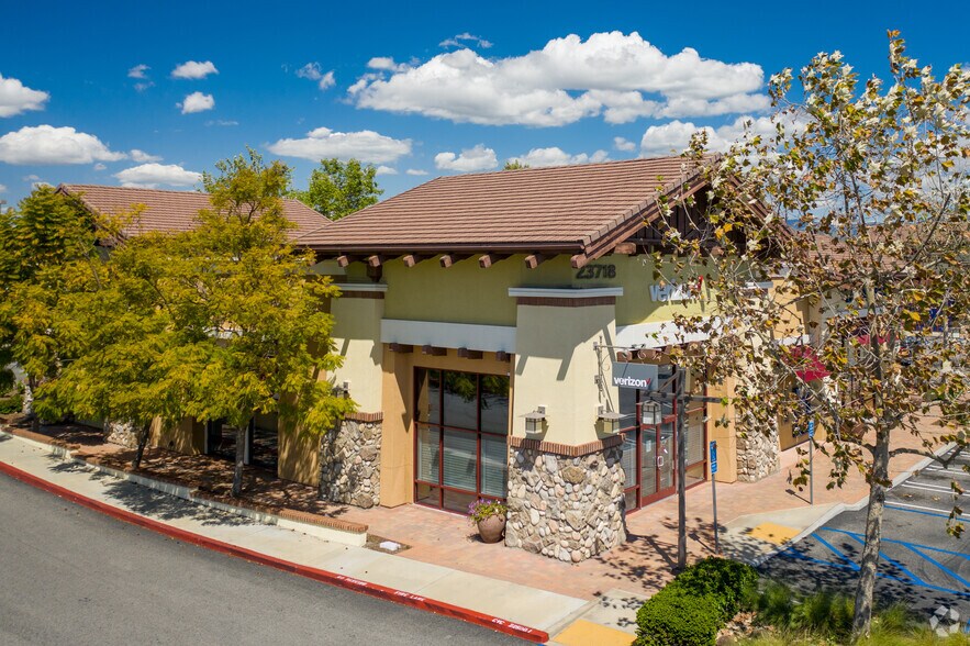 More Photos Of 23602-23624 El Toro Rd, Lake Forest General Retail For Lease