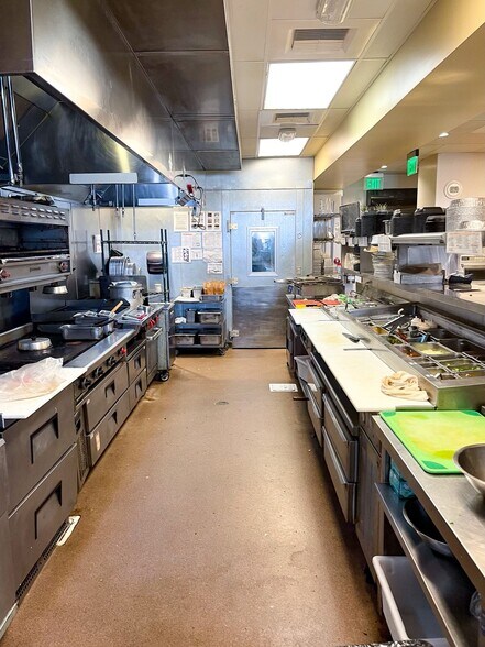 More Photos Of 5070 Blue Diamond Rd, Las Vegas Restaurant For Lease