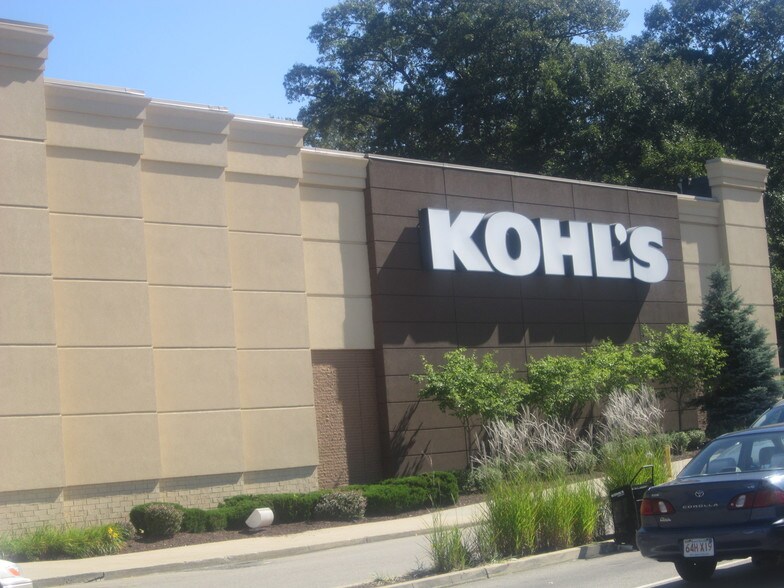 More Photos Of 90 Providence Hwy, Walpole Unknown For Lease