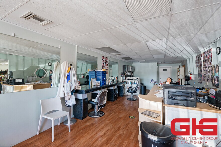 More Photos Of 6801 N Figueroa St, Los Angeles Convenience Store For Sale