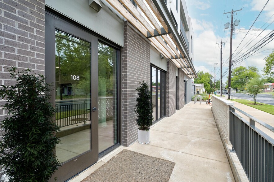 More Photos Of 2209 S First St, Austin Apartments For Sale