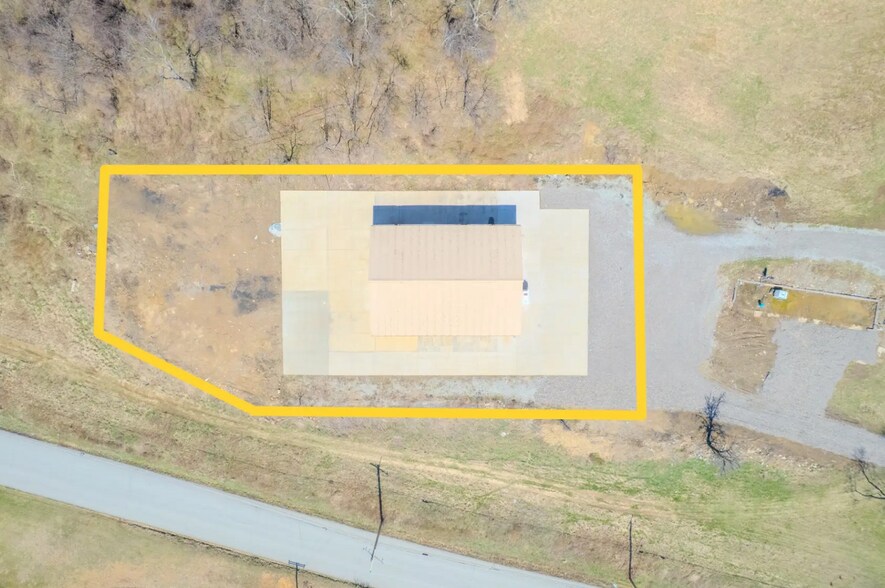 More Photos Of 651 E Pittsburgh St, Greensburg Warehouse For Lease