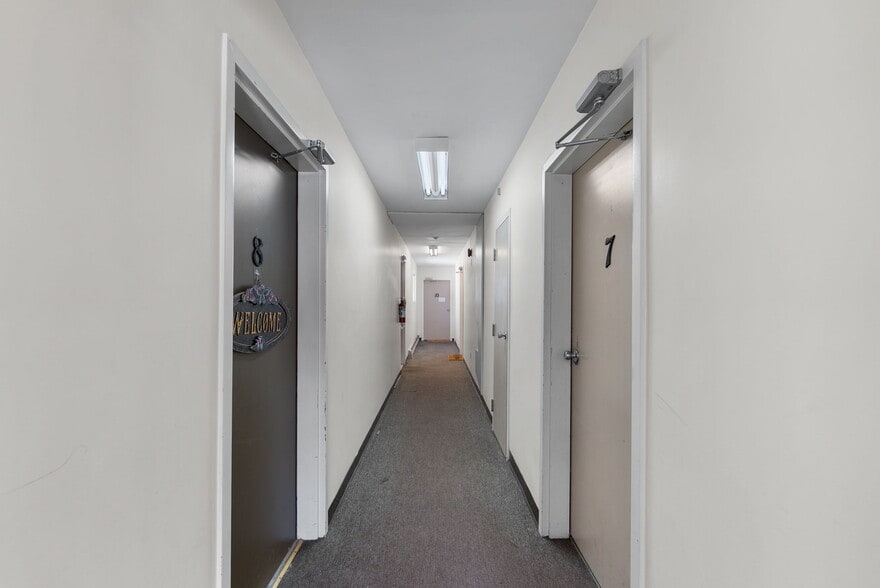 More Photos Of 29 Laren St, Wahnapitae Apartments For Sale