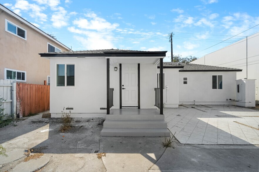 More Photos Of 3515 W Commonwealth, Fullerton Multifamily For Sale