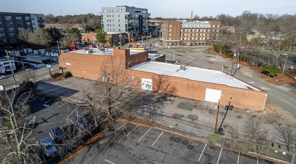 More Photos Of 1008 W Main St, Durham Storefront Retail Office For Lease