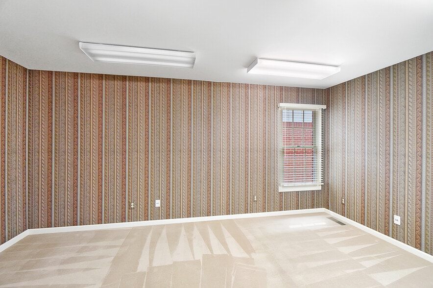 More Photos Of 1354 N Monroe Dr, Xenia Medical For Sale