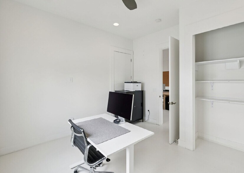 More Photos Of 2517 White Ave, Nashville Office Residential For Sale
