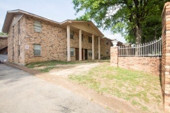 More Photos Of 3081 St. Charles Dr, Memphis Apartments For Sale