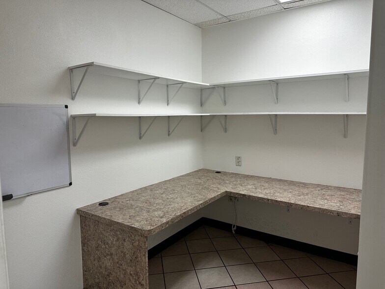 More Photos Of 3901 66th St N, Saint Petersburg Medical For Lease