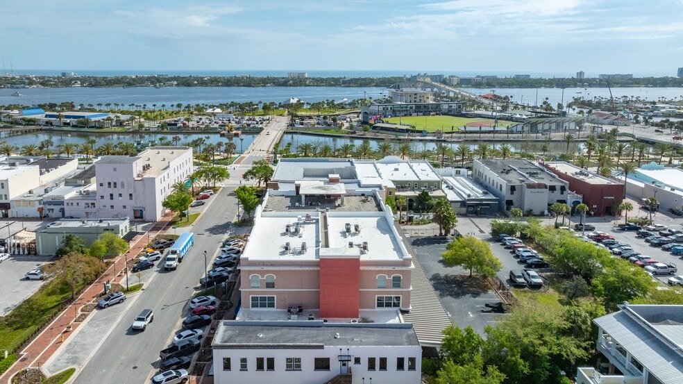 More Photos Of 111 Magnolia Ave, Daytona Beach Office For Sale