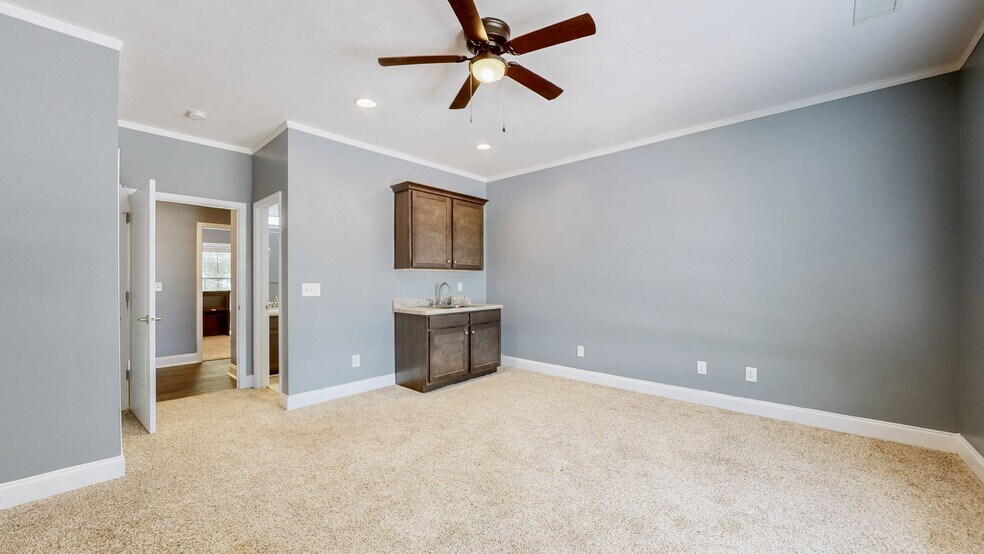 More Photos Of 239 Veterans Pky, Murfreesboro Office For Sale