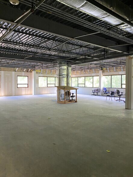 More Photos Of 345 N Main St, New City Office For Sale
