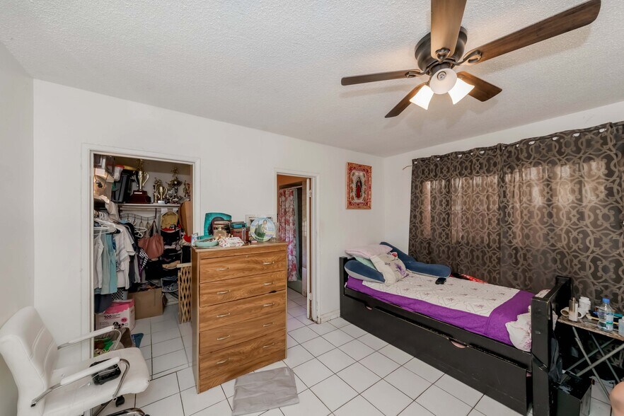 More Photos Of 310 E Wakefield Ave, Anaheim Apartments For Sale