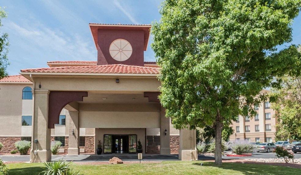 More Photos Of 6100 Iliff Rd NW, Albuquerque Hotel For Sale