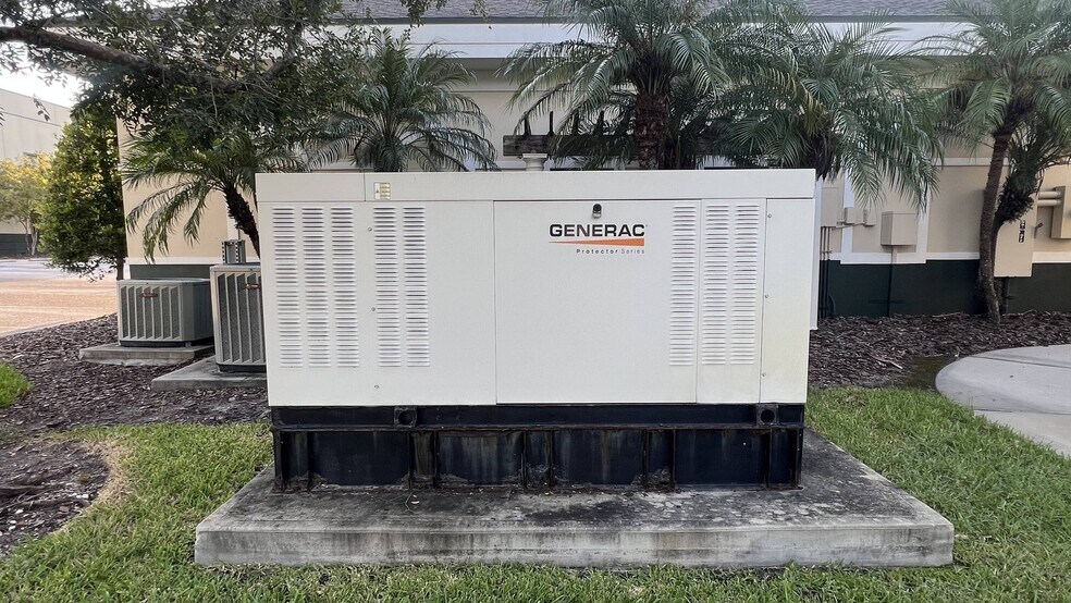 More Photos Of 8258 118th Ave N, Largo Medical For Sale