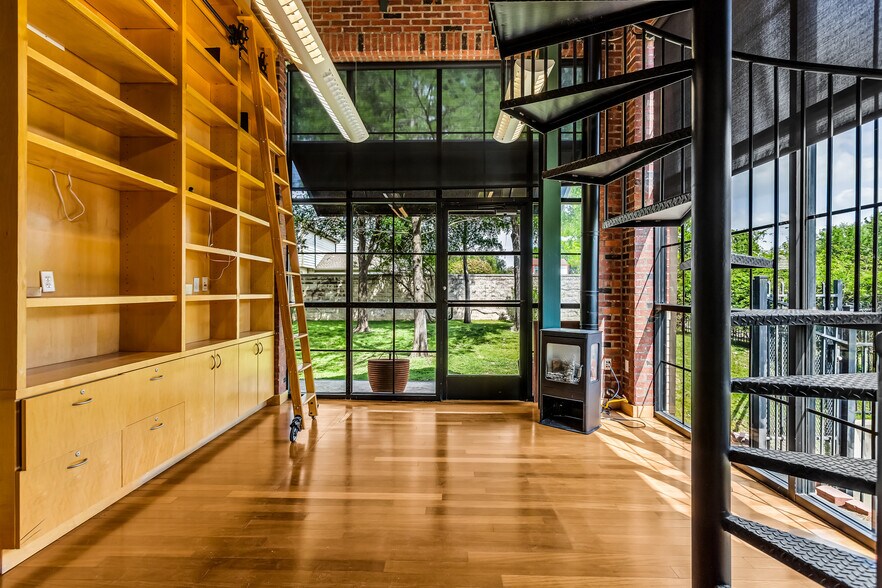 More Photos Of 4340 N Josey Ln, Carrollton Medical For Sale