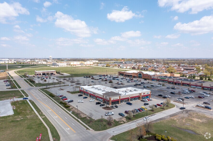 More Photos Of McKnight & Bradford Ln, Normal Freestanding For Lease