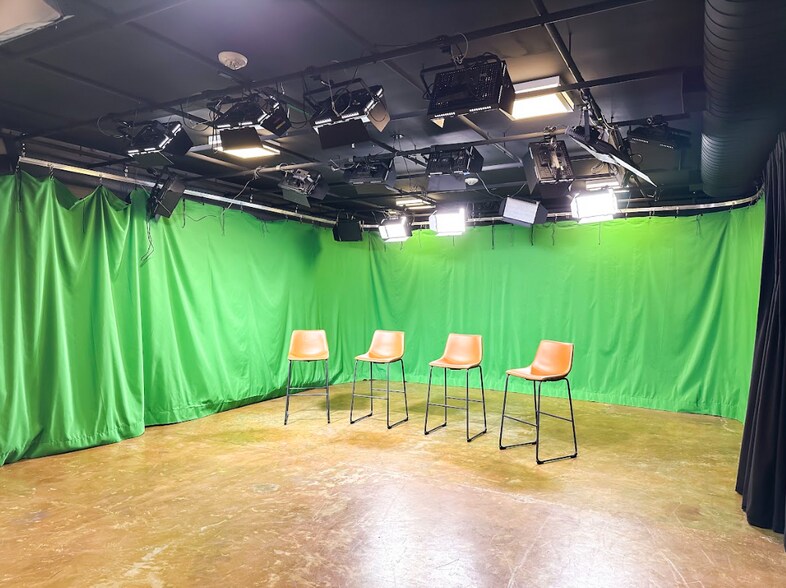 More Photos Of 1343 L St NW, Washington Loft Creative Space For Lease