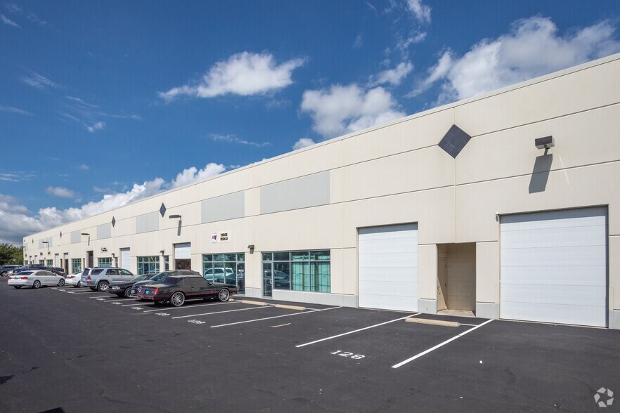 More Photos Of 23585 Overland Dr, Sterling Warehouse For Lease