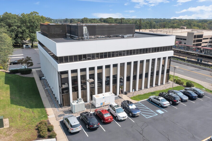 More Photos Of 75 Lincoln Hwy, Iselin Medical For Lease