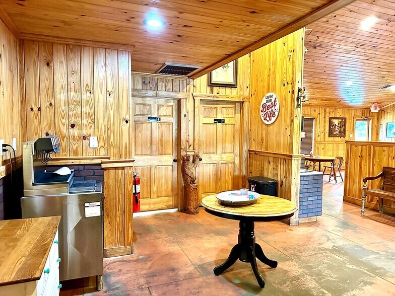 More Photos Of 8419 Valdosta Hwy, Morven Restaurant For Sale