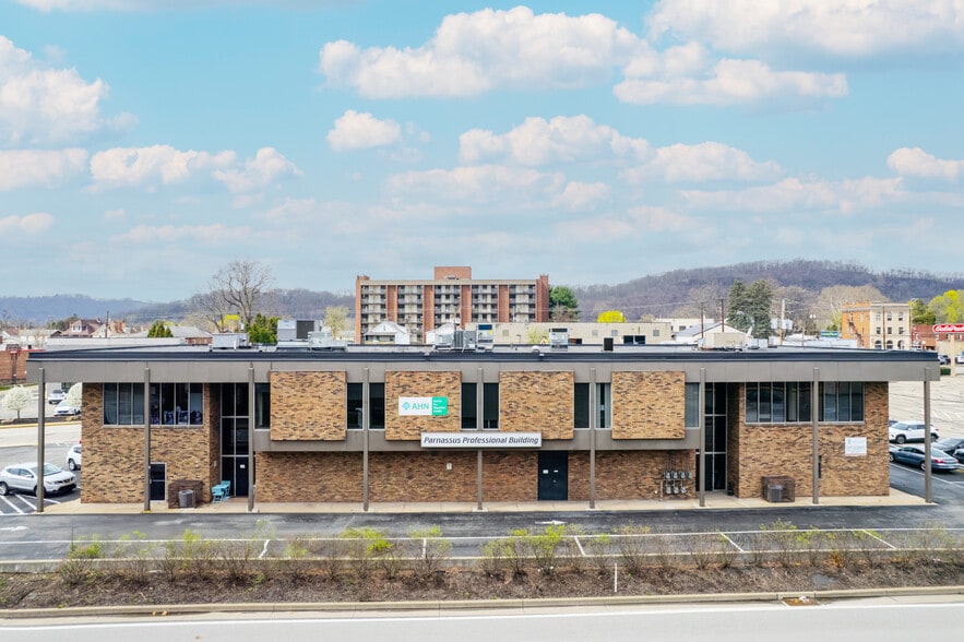 More Photos Of 346 Freeport Rd, New Kensington Medical For Lease