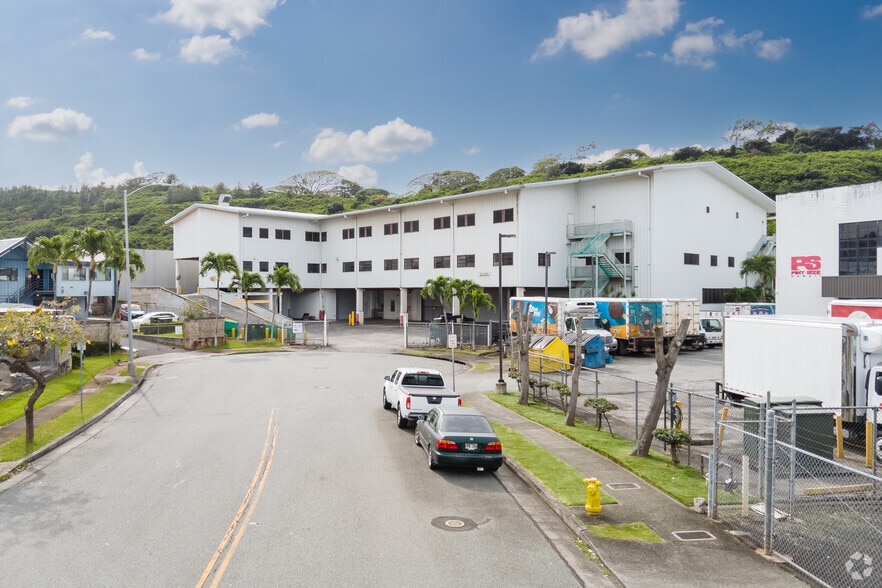 More Photos Of 99-1295 Waiua Pl, Aiea Warehouse For Lease