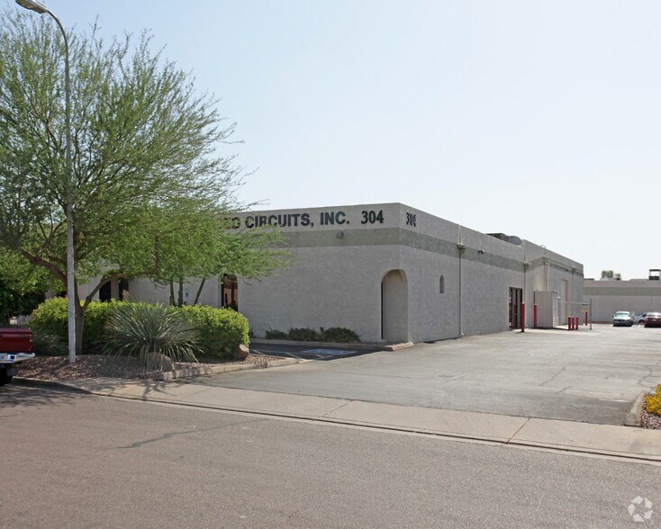 More Photos Of 304 S Rockford Dr, Tempe Warehouse For Sale