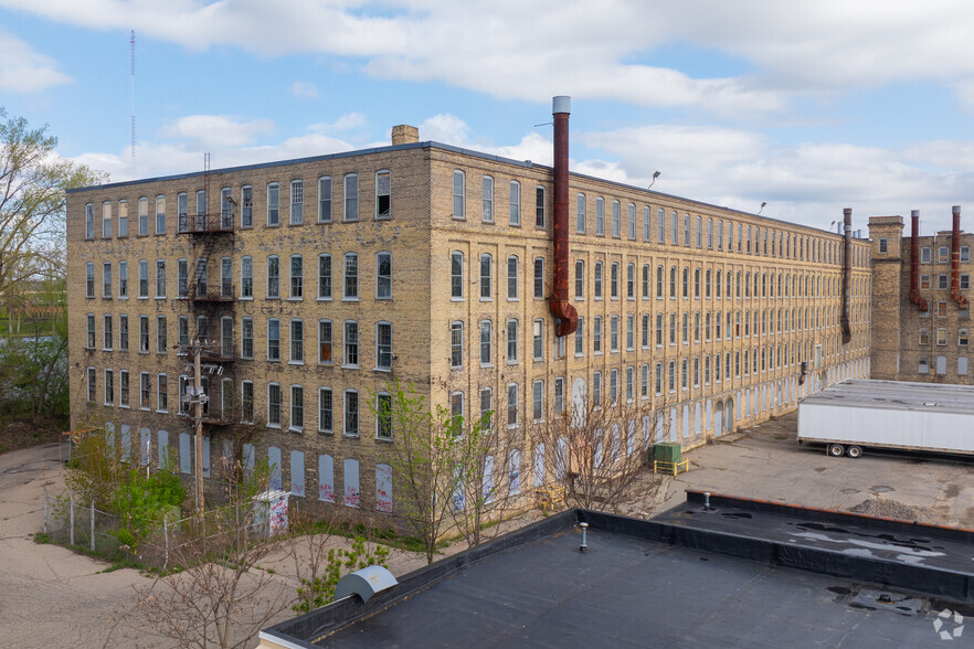 Primary Photo Of 1661 Monroe Ave NW, Grand Rapids Manufacturing For Sale