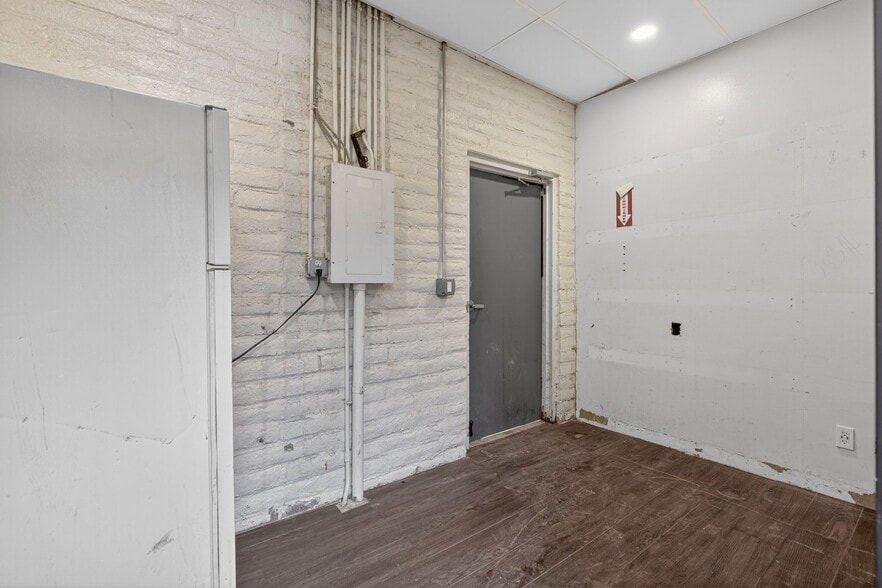 More Photos Of 535-645 South Boulder Rd, Louisville Unknown For Lease