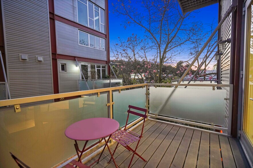 More Photos Of 3450 Cahuenga Blvd W, Los Angeles Office Residential For Lease