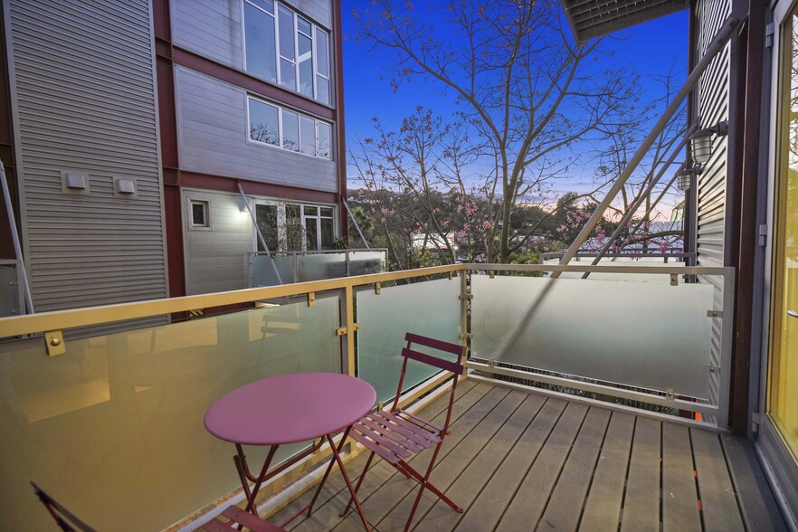 More Photos Of 3450 Cahuenga Blvd W, Los Angeles Office Residential For Lease
