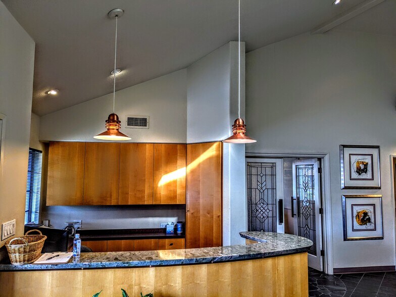 More Photos Of 3151 Airway Ave, Costa Mesa Medical For Lease